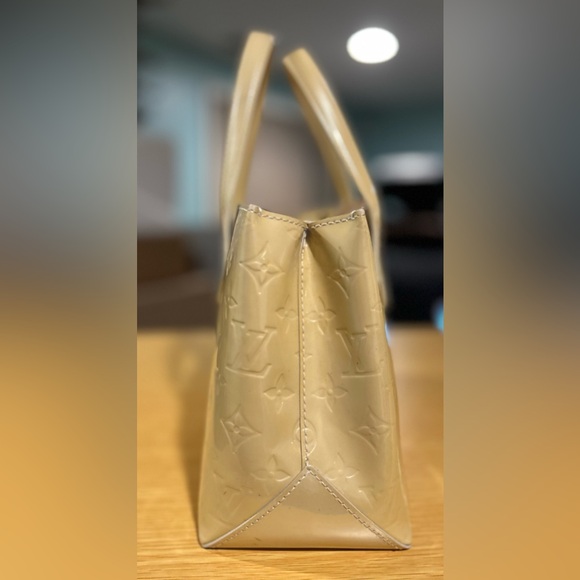 Louis Vuitton Vernis Wilshire beige handbag. Authentic and pre-owned - Picture 4 of 9